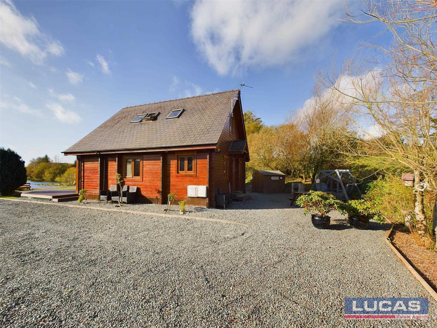 Anglesey Lakeside Lodges, Llandegfan